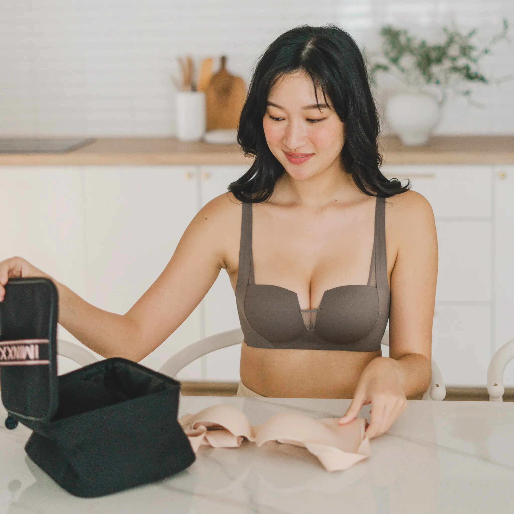 [BACKORDER OPEN] Oompharific! Anti-Slip Super Push Up Seamless Wireless Bra in Cocoa Latte