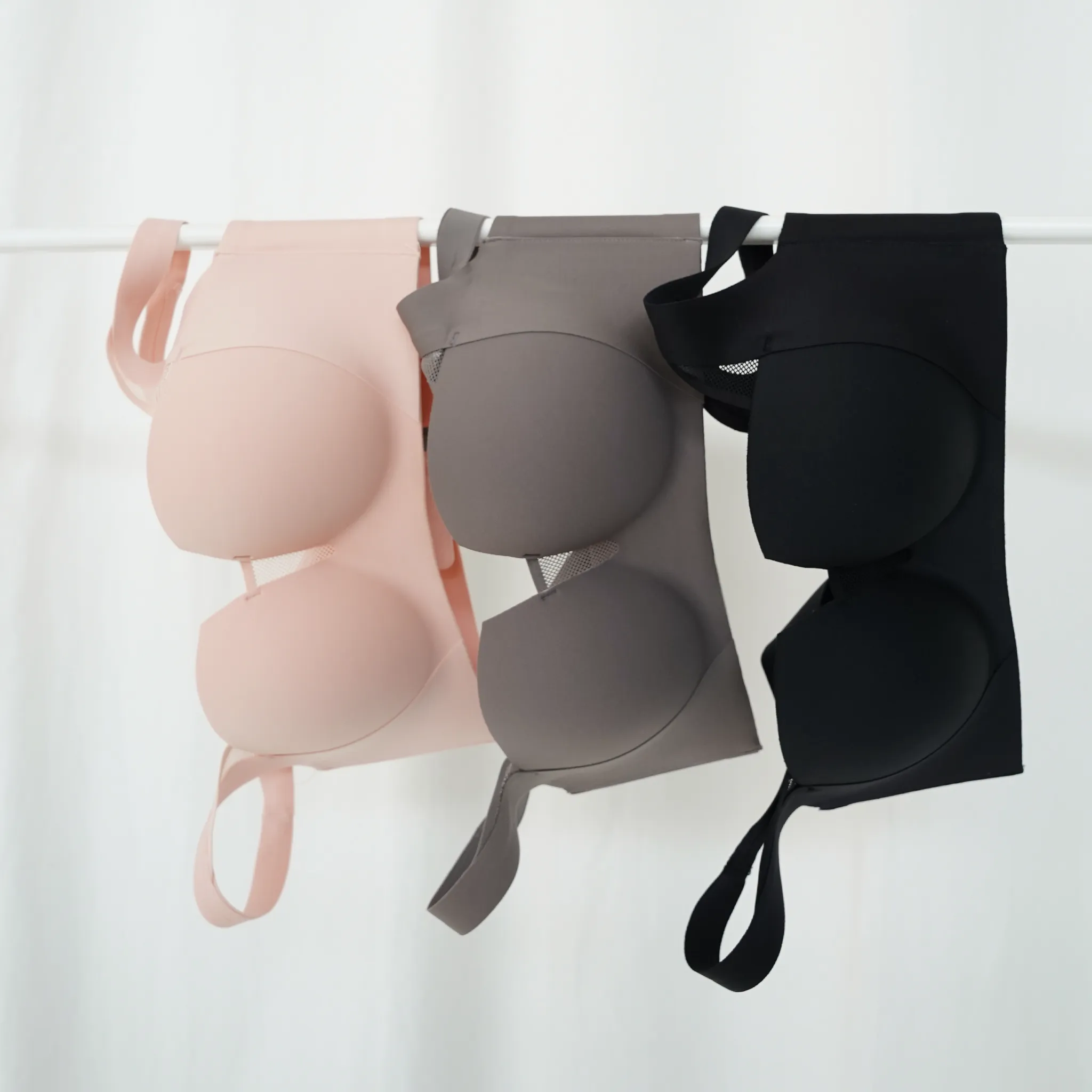 [BACKORDER OPEN] Oompharific! Anti-Slip Super Push Up Seamless Wireless Bra in Cocoa Latte