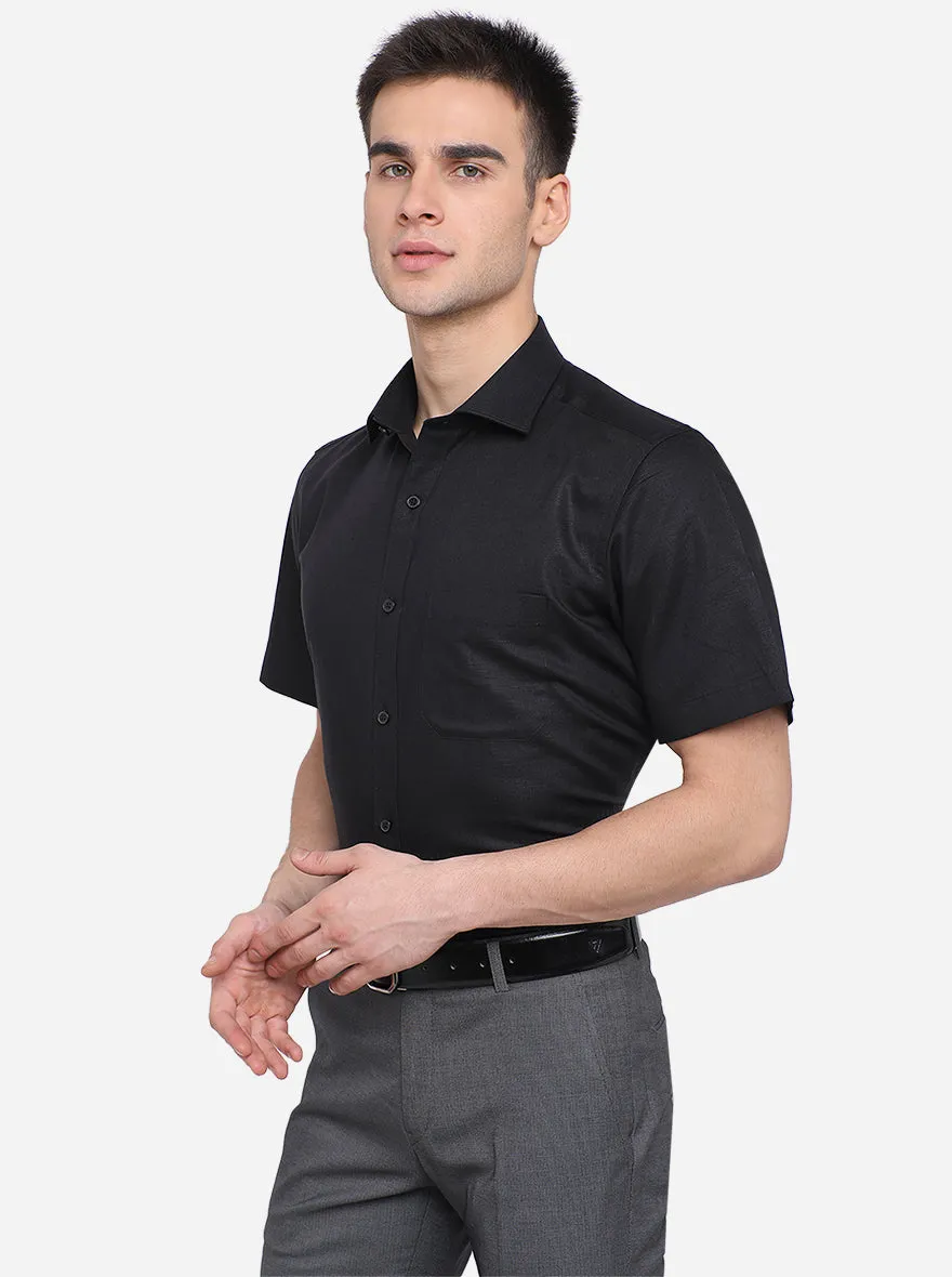 Black Solid Regular Fit Formal Shirt | JadeBlue