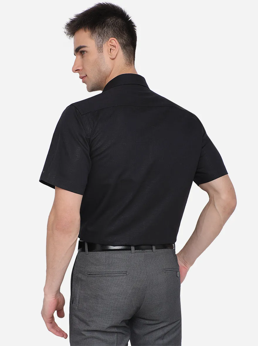 Black Solid Regular Fit Formal Shirt | JadeBlue