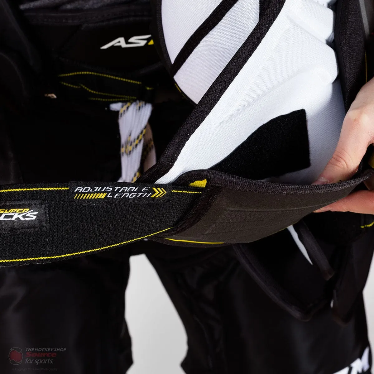 CCM Super Tacks AS1 Senior Hockey Shoulder Pads