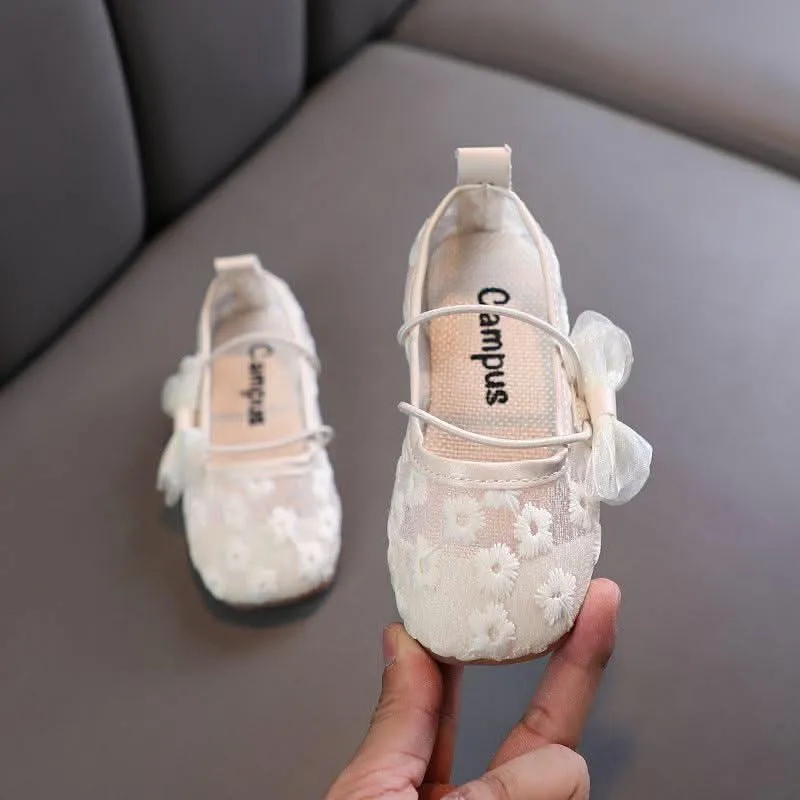 Elegant Floral Embroidery Girl's Shoes Sweet Bowknot Children's Shoes Comfortable and Breathable Summer Essential