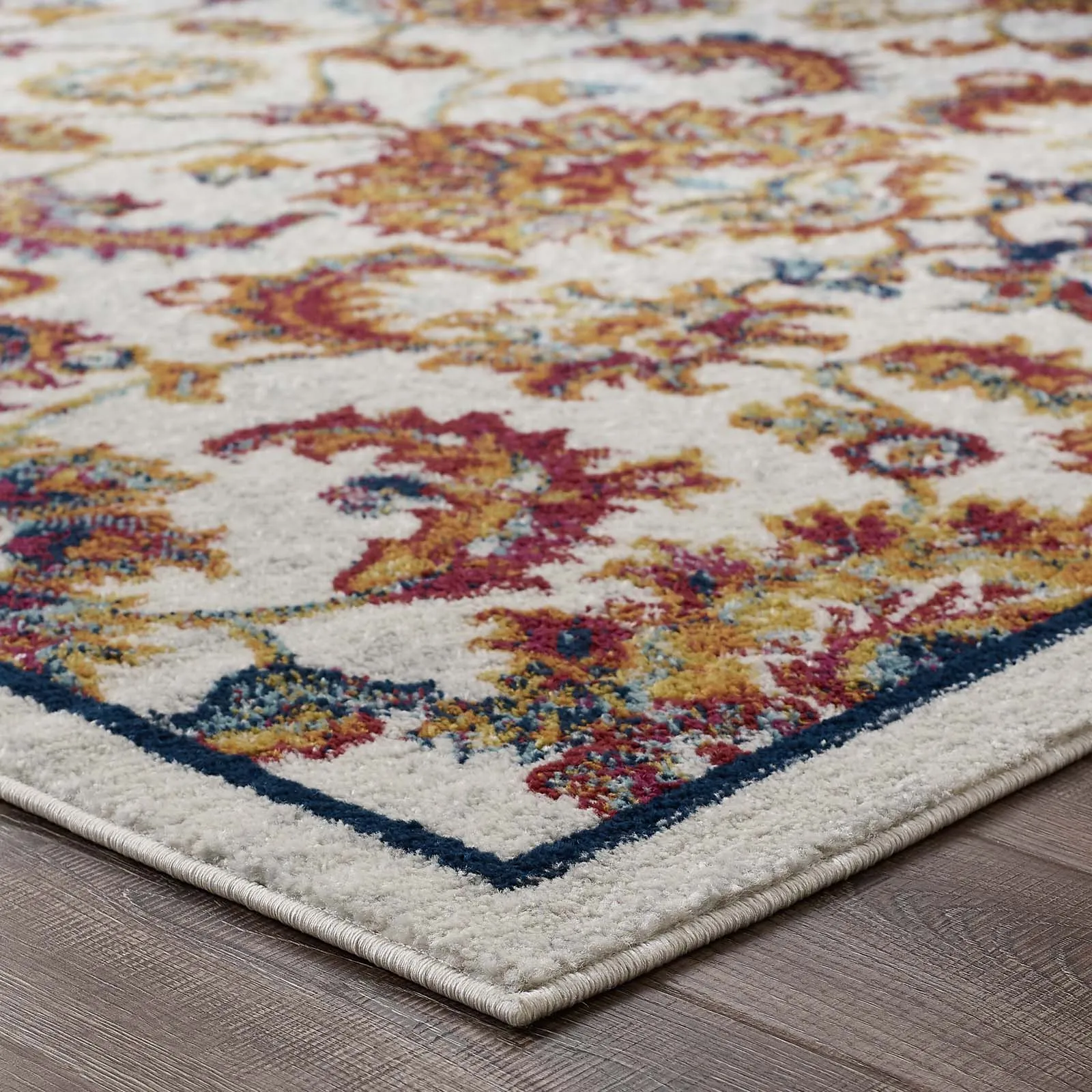ENTOURAGE AZAMI DISTRESSED VINTAGE FLORAL LATTICE