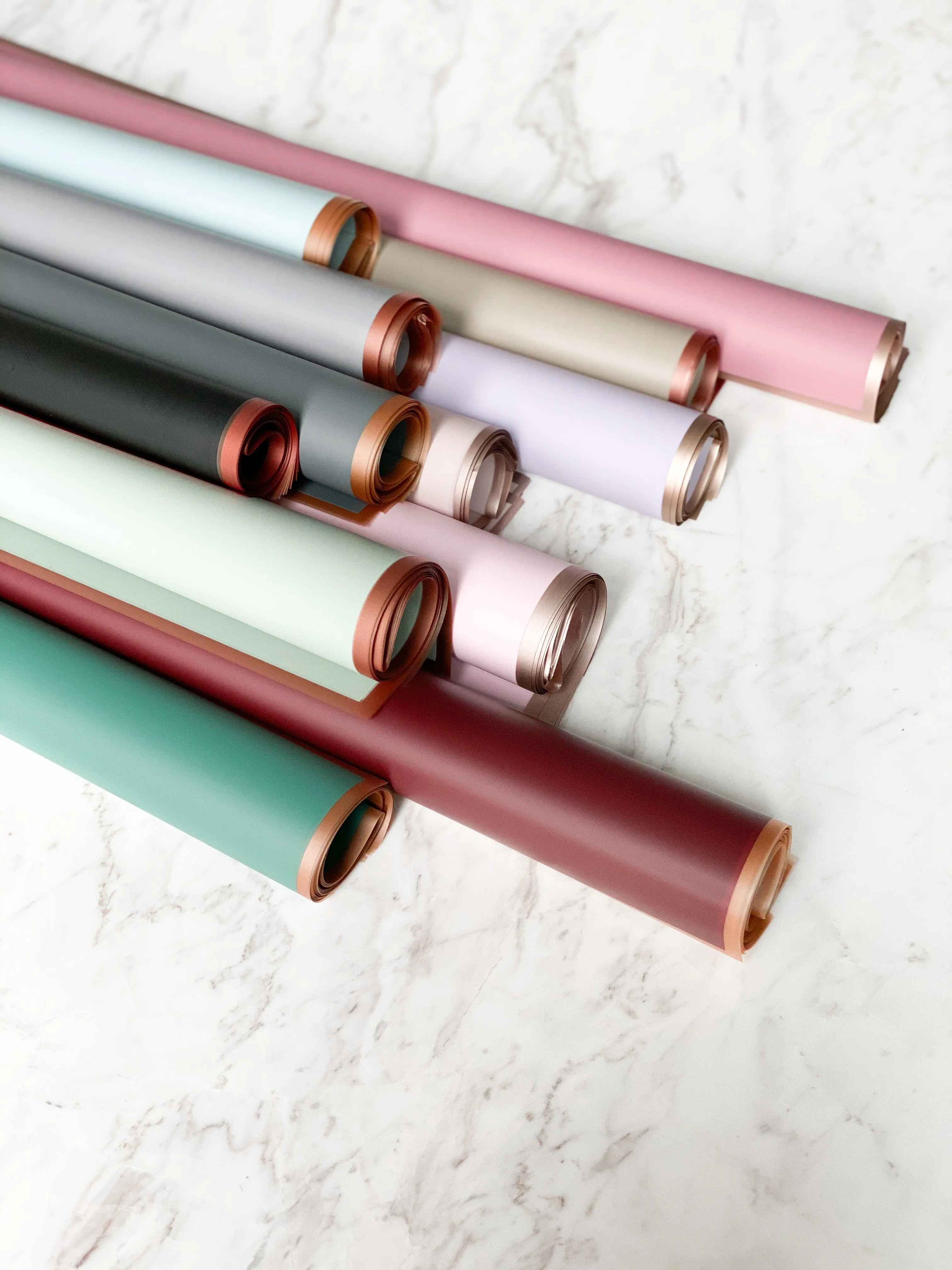 Gold line Wrapping paper