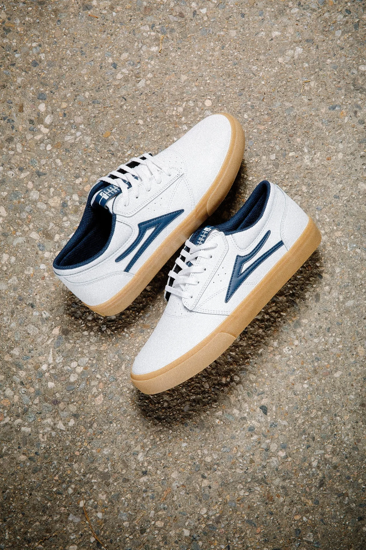 Griffin - White/Gum Leather