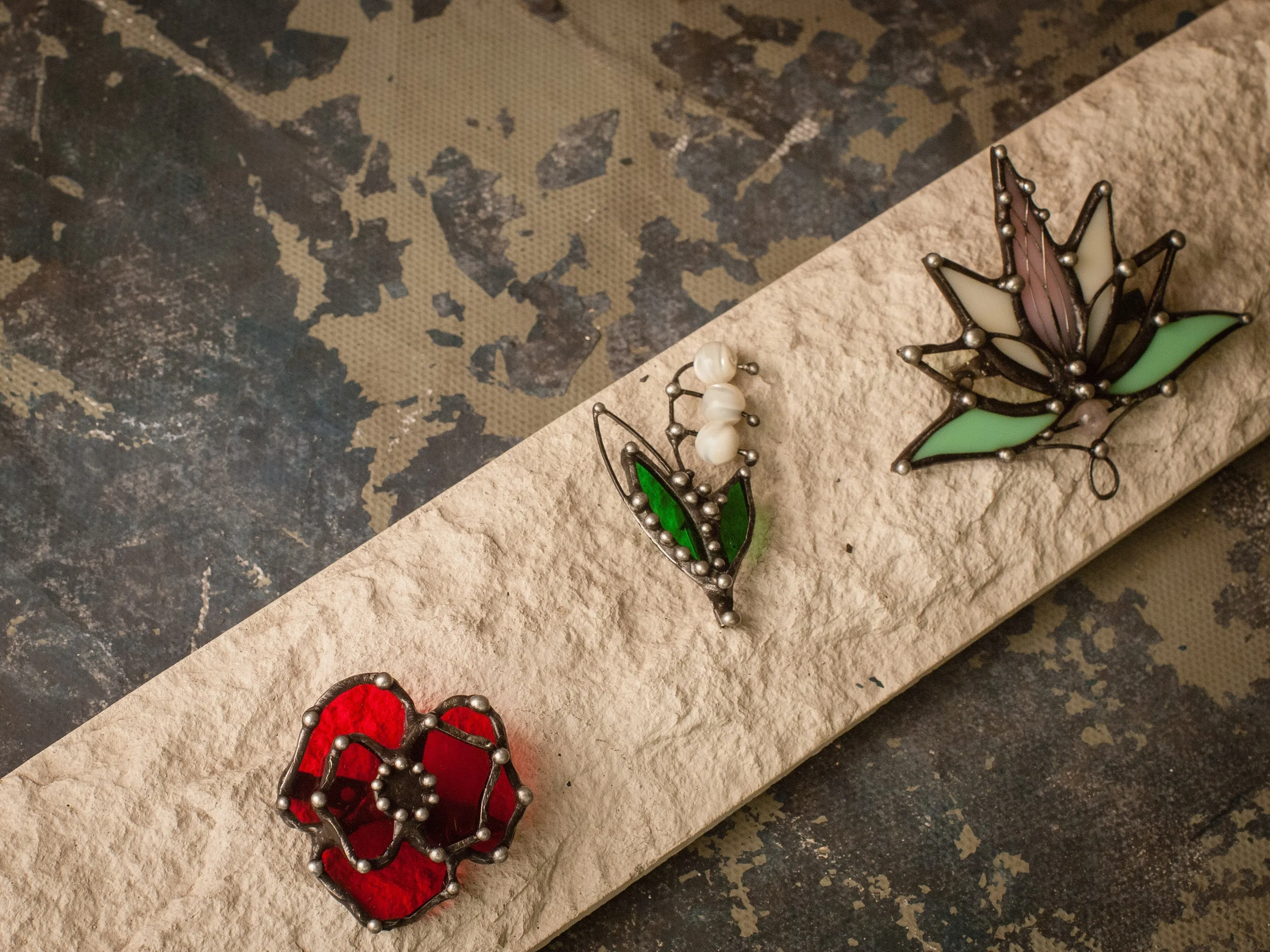 Hot Poppy Brooch