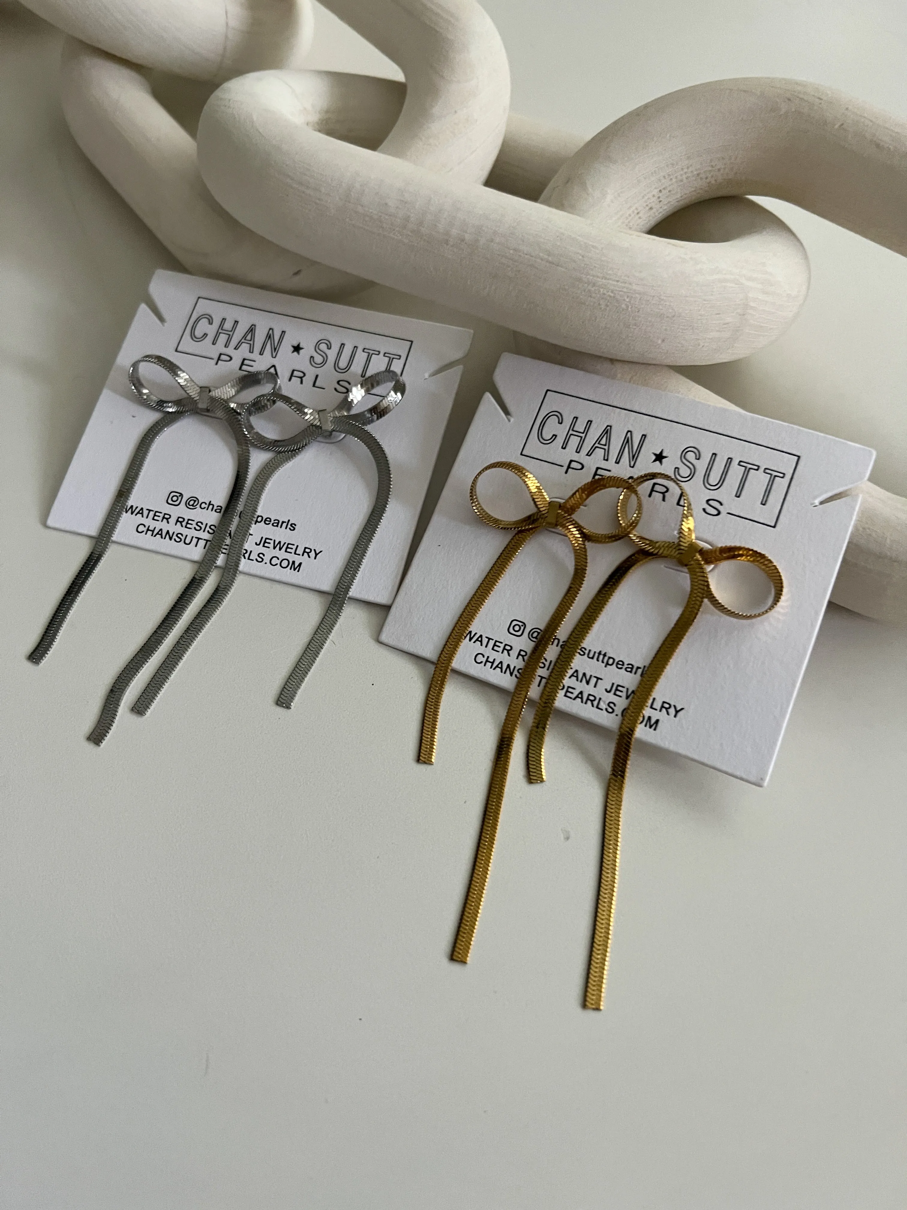 LARGE BOW EARRINGS