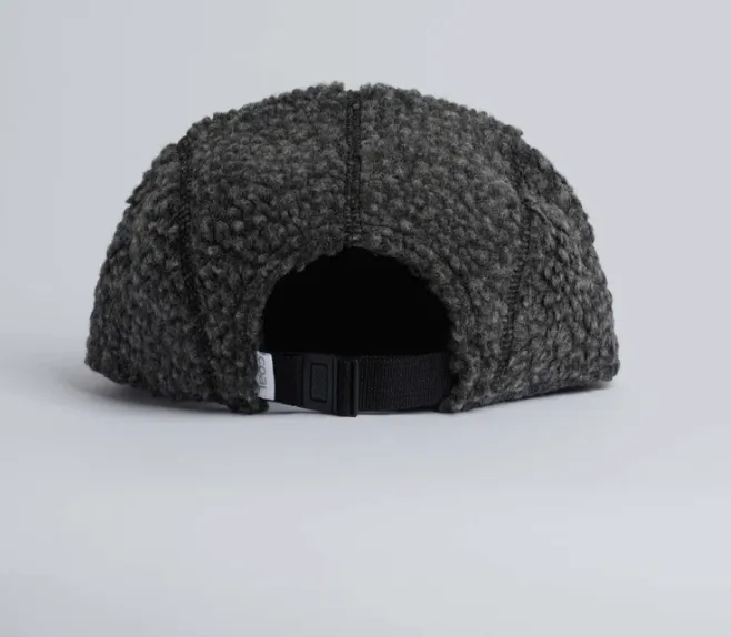 Linus Fleece Cap