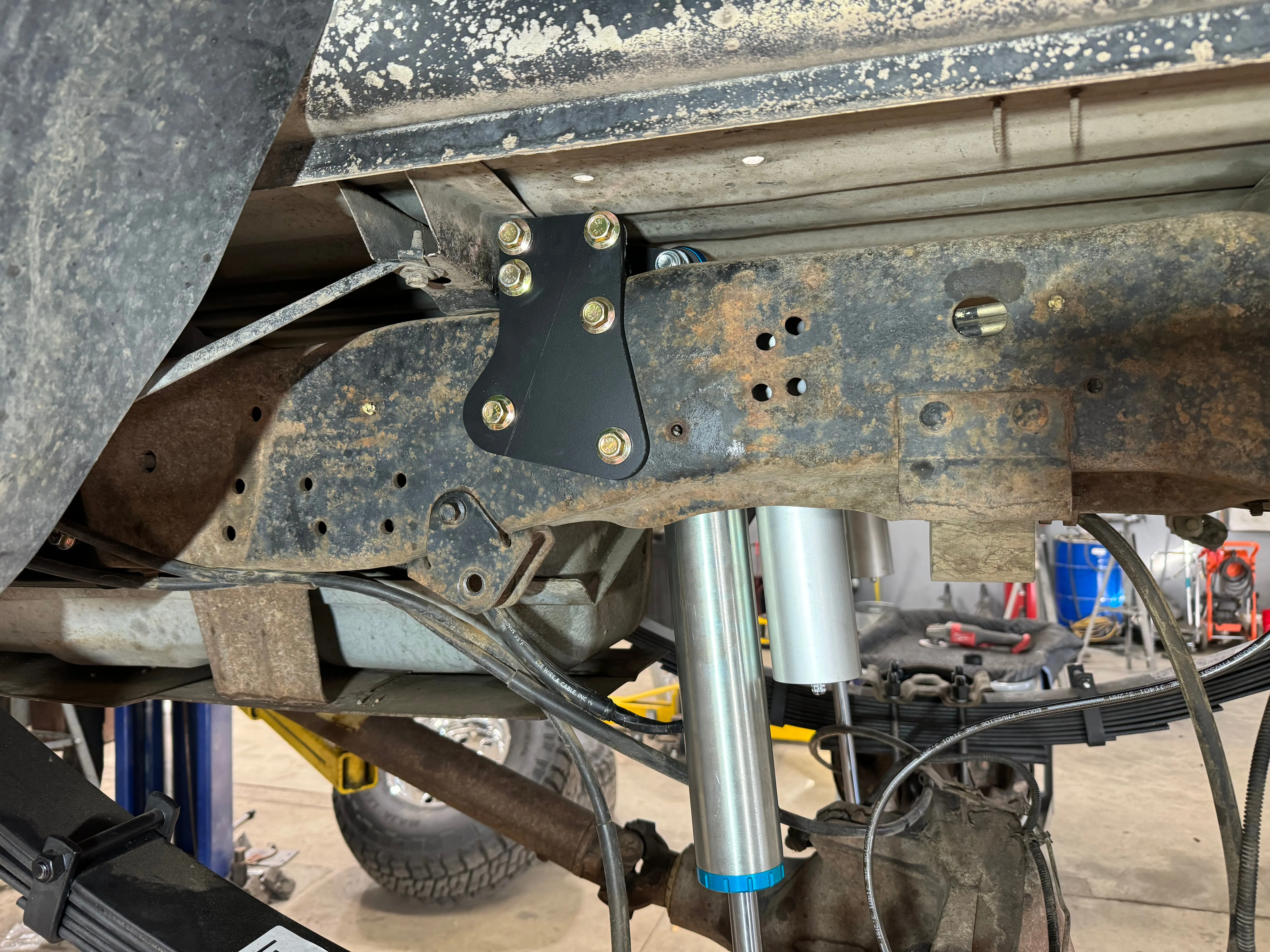 Long Travel Rear Shock Mount Kit