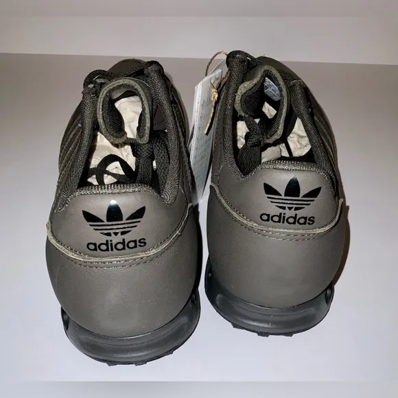 Mens Adidas LA Trainer 2 - ID4327- Olive Strata Core Black - size 12
