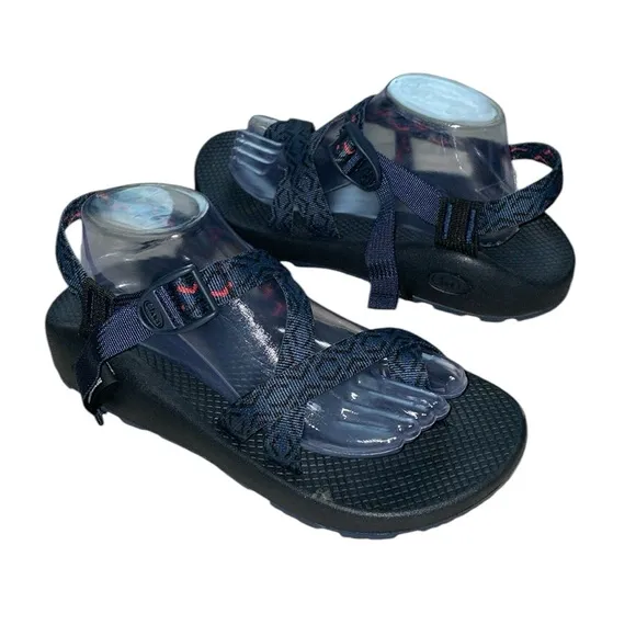 MEN'S Size 9 Z/2 ADJUSTABLE STRAP‎ CLASSIC SANDAL. Color: blue and black.