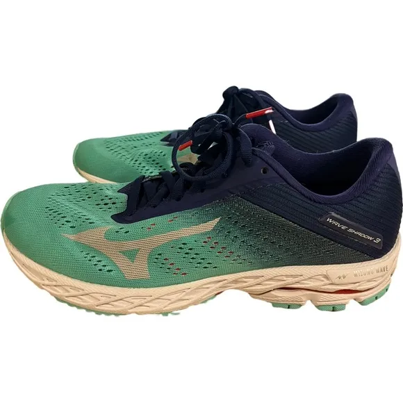 Mizuno Wave Shadow 3 - Size 8