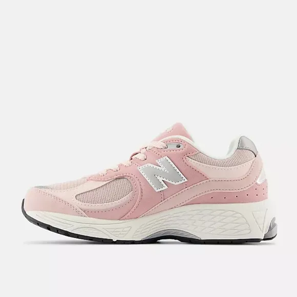 New Balance kids 2002 pink trainers kids 3.5M