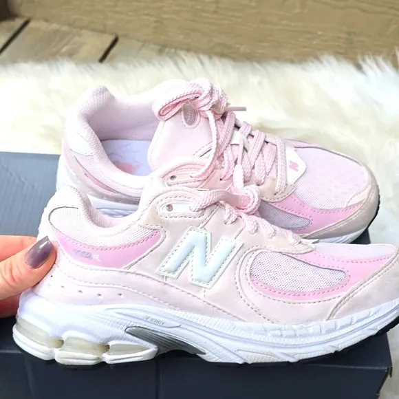 New Balance kids 2002 pink trainers kids 3.5M