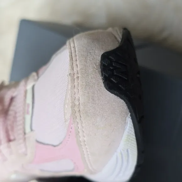 New Balance kids 2002 pink trainers kids 3.5M