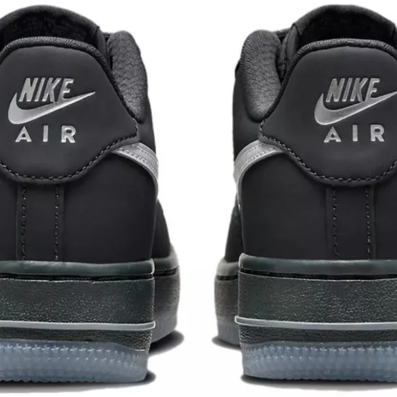 Nike Air Force 1 Low Reflective Grey Swoosh - Size 7Y  Excellent Cond MSRP $245