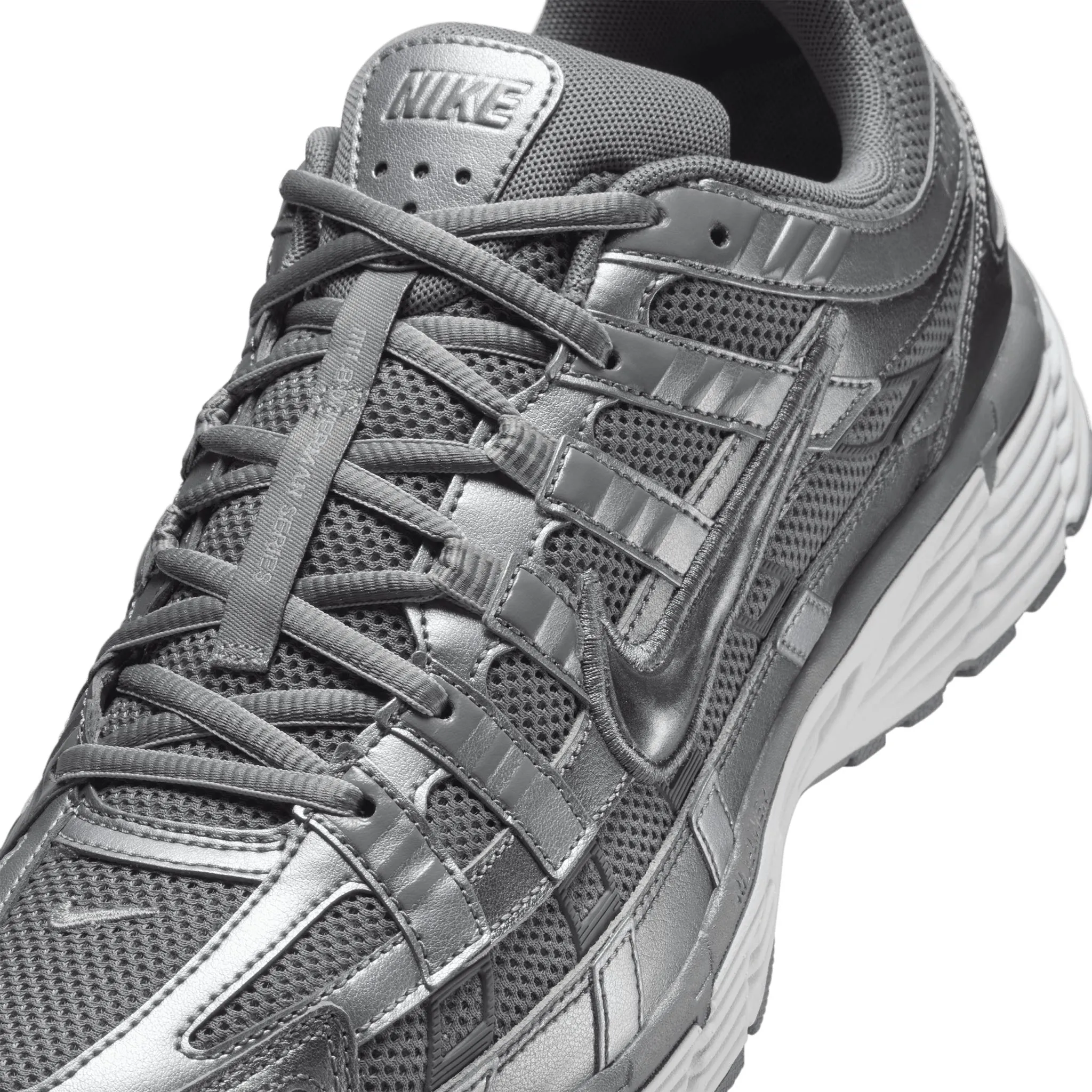 Nike P-6000 MTLC Cool Grey/Cool Grey-White-Wolf Grey CD6404-023