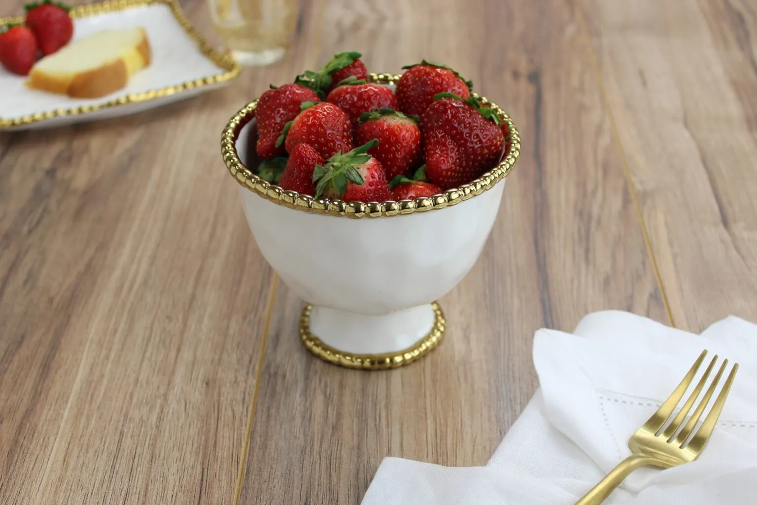 Pampa Bay Small Footed Bowl- Gold & White