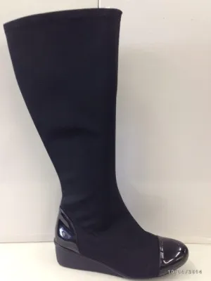 Ros Hommerson Ebony