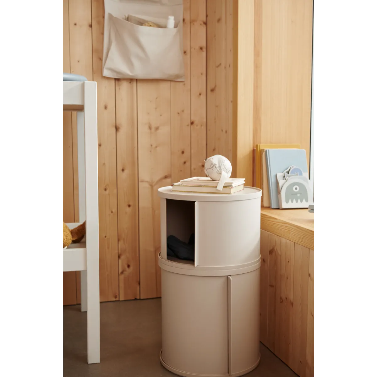 Storage . Stacking Tables - Various Sizes / Colours