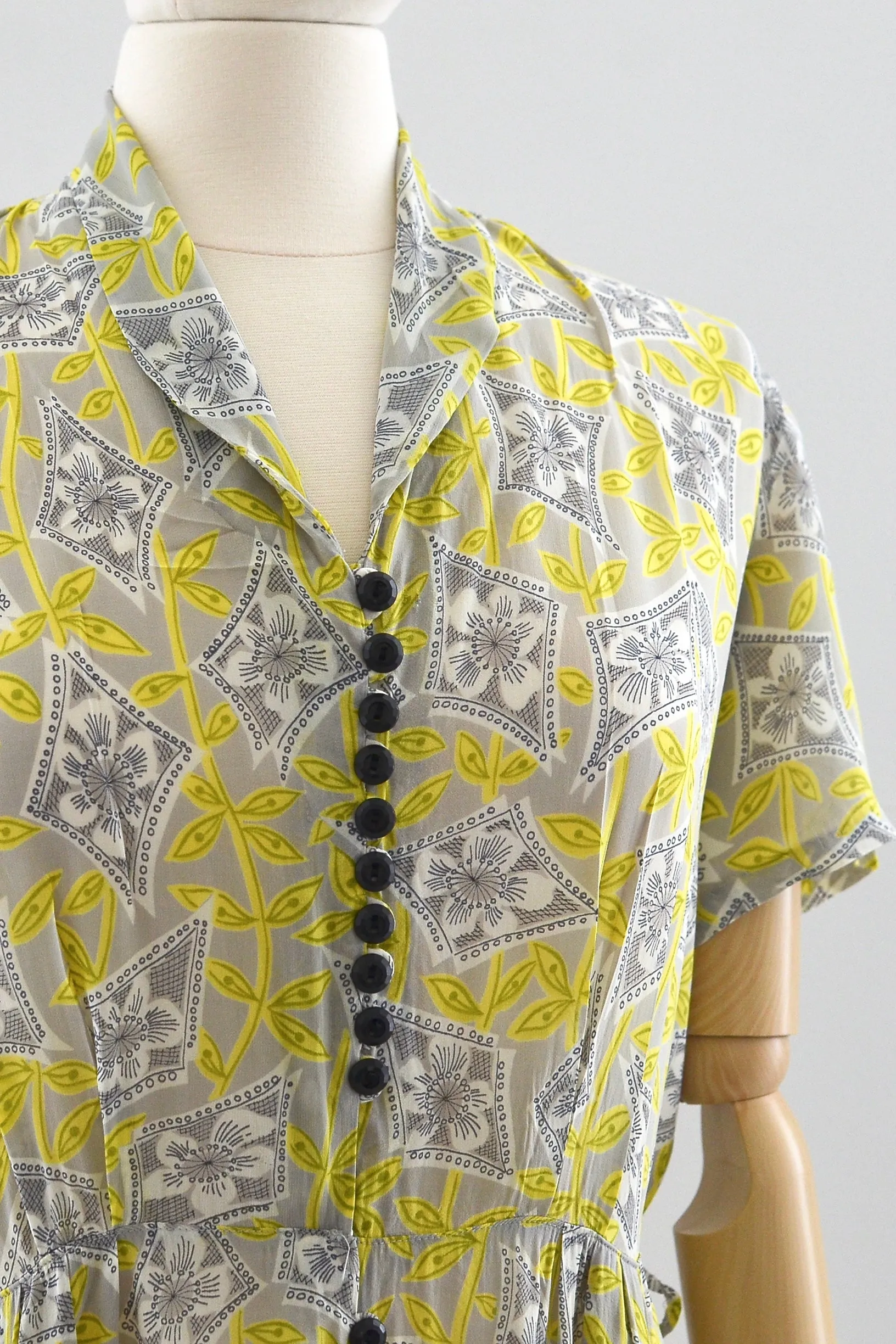Trailing Foliage Dress / M L