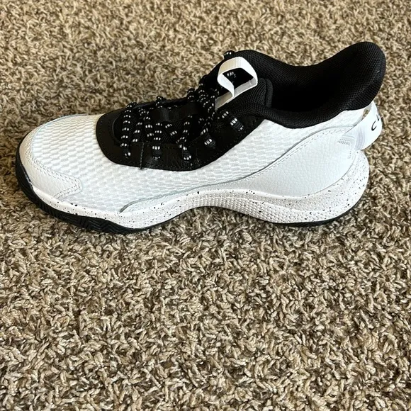 Under Armour Curry 3Z7 Grade School Kids' Basketball Shoes Size 5Y New