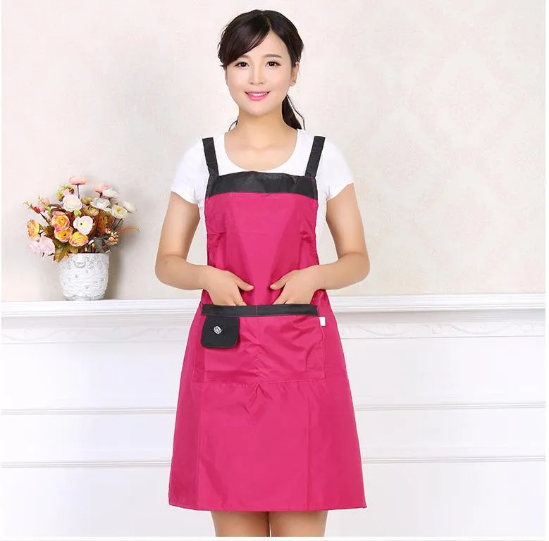 Water-Resistant Apron With Black Shoulder Straps And 2 Front Pockets