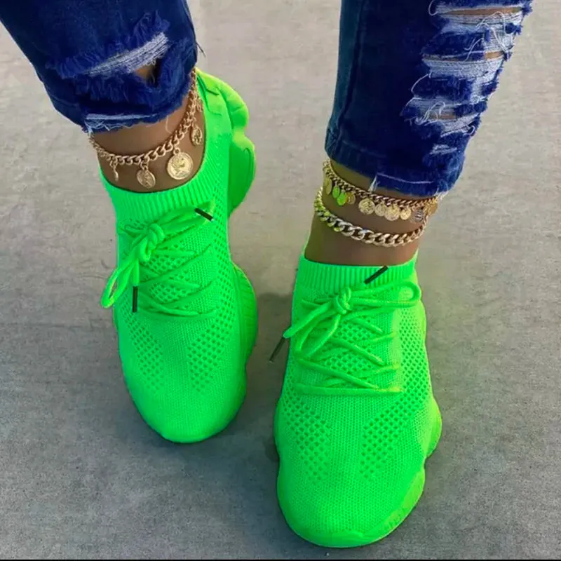 Women Lightweight Casual Shoes Lace Up Low Top Solid Color Sneakers Women Round Toe Summer Sport Shoes Platform Vulcanized Shoes
