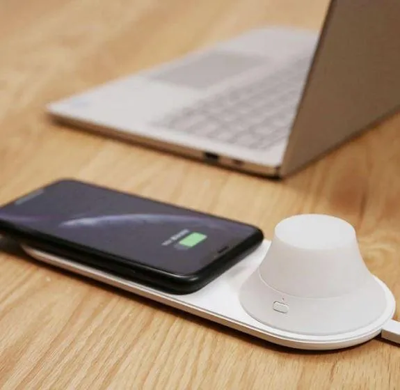 Xiaomi Yeelight Wireless Fast Charger with LED Night Light